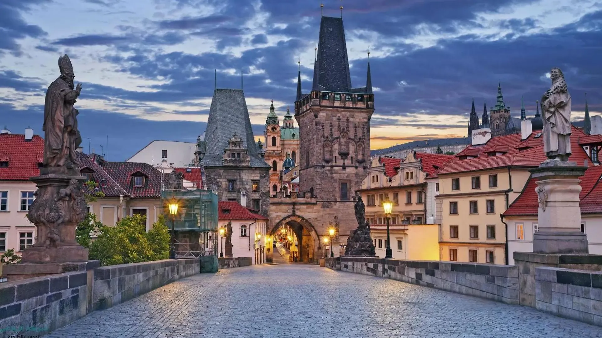 Spacious Apartments Near The River Prague