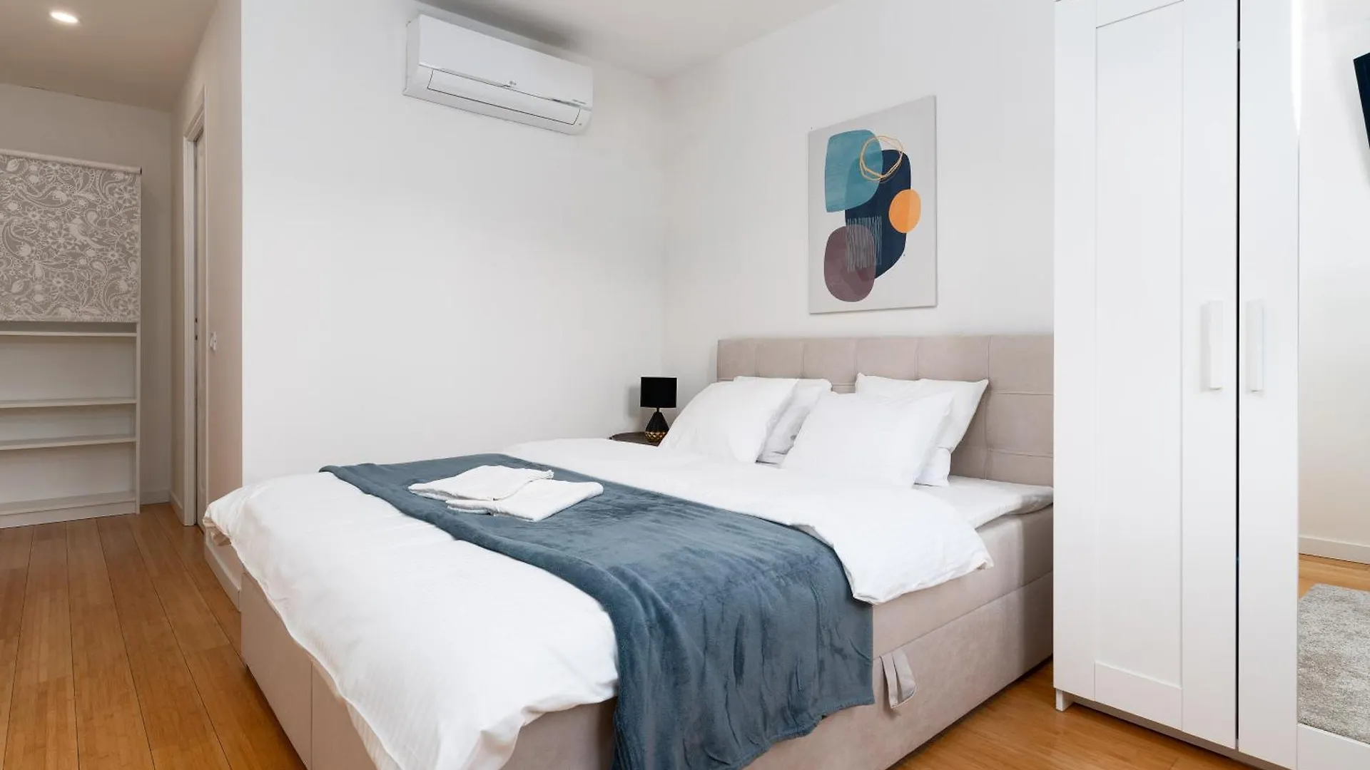 Spacious Apartments Near The River Prague Czech Republic